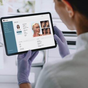 Logiciel Facetec gérant la photographie et les dossiers de botox.